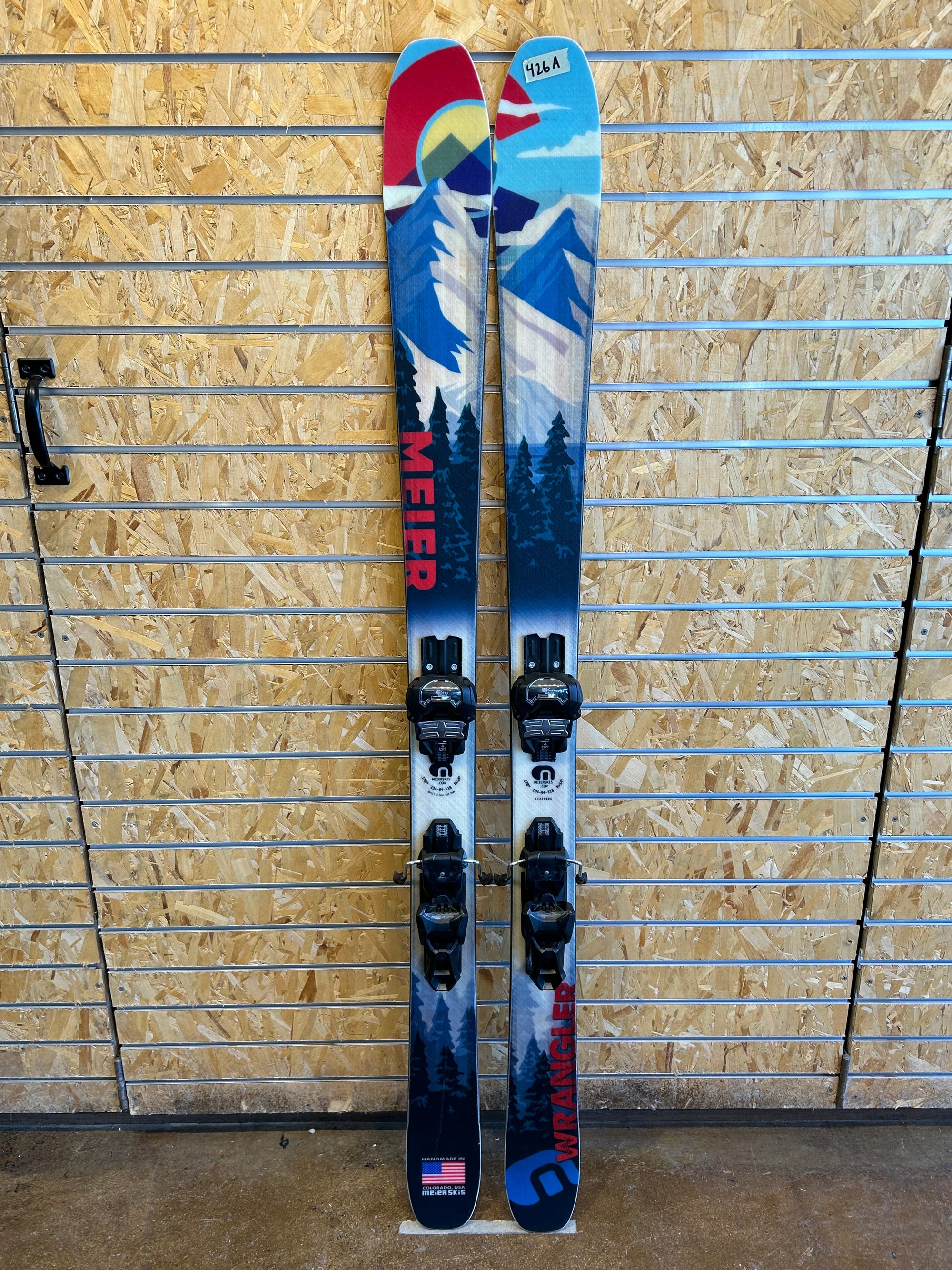 Wrangler 170cm (Quickdraw Graphic) Demo Ski