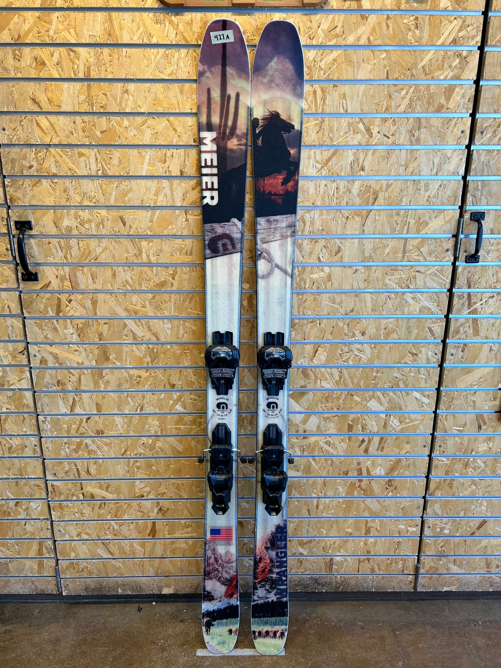 Wrangler 180cm Demo Ski