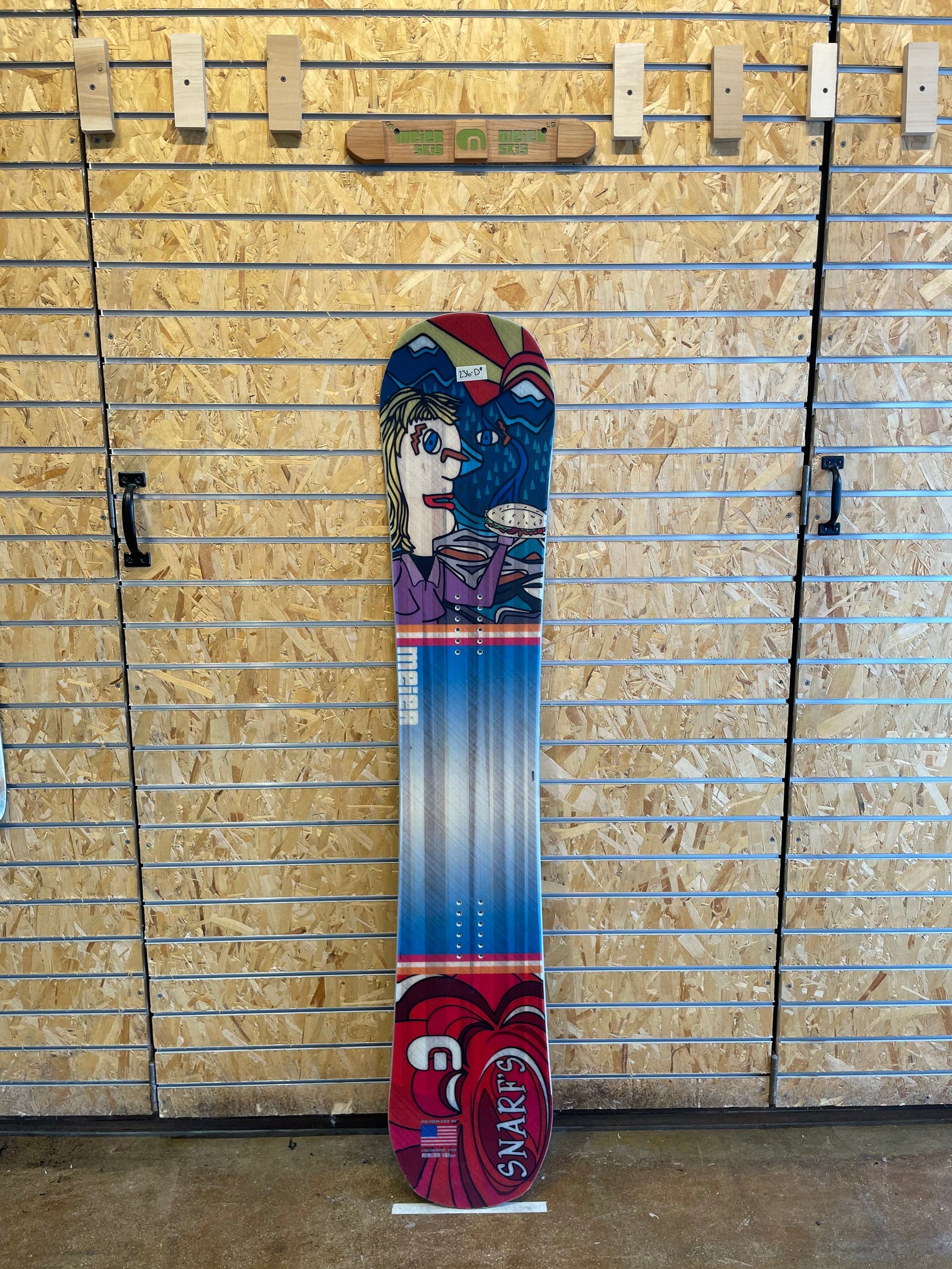 Native Snowboard 161 - Snarfs Custom
